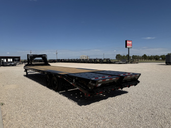 New 2026 PJ 102”x30’ Quest Gooseneck Flatbed w/ Singles – LQ