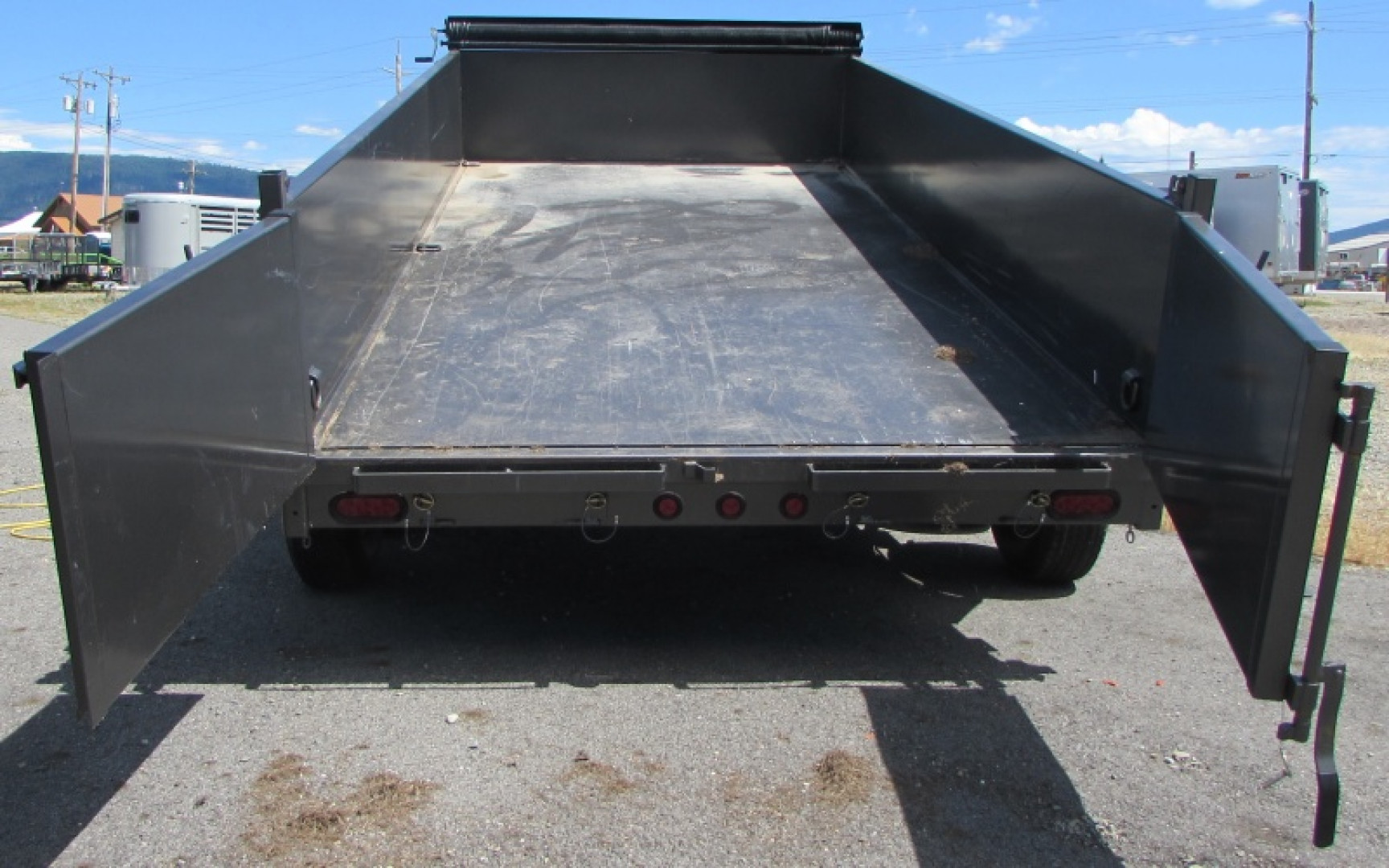 New 2025 East Texas Trailers 58SBD1426SE042368 Dump Trailer