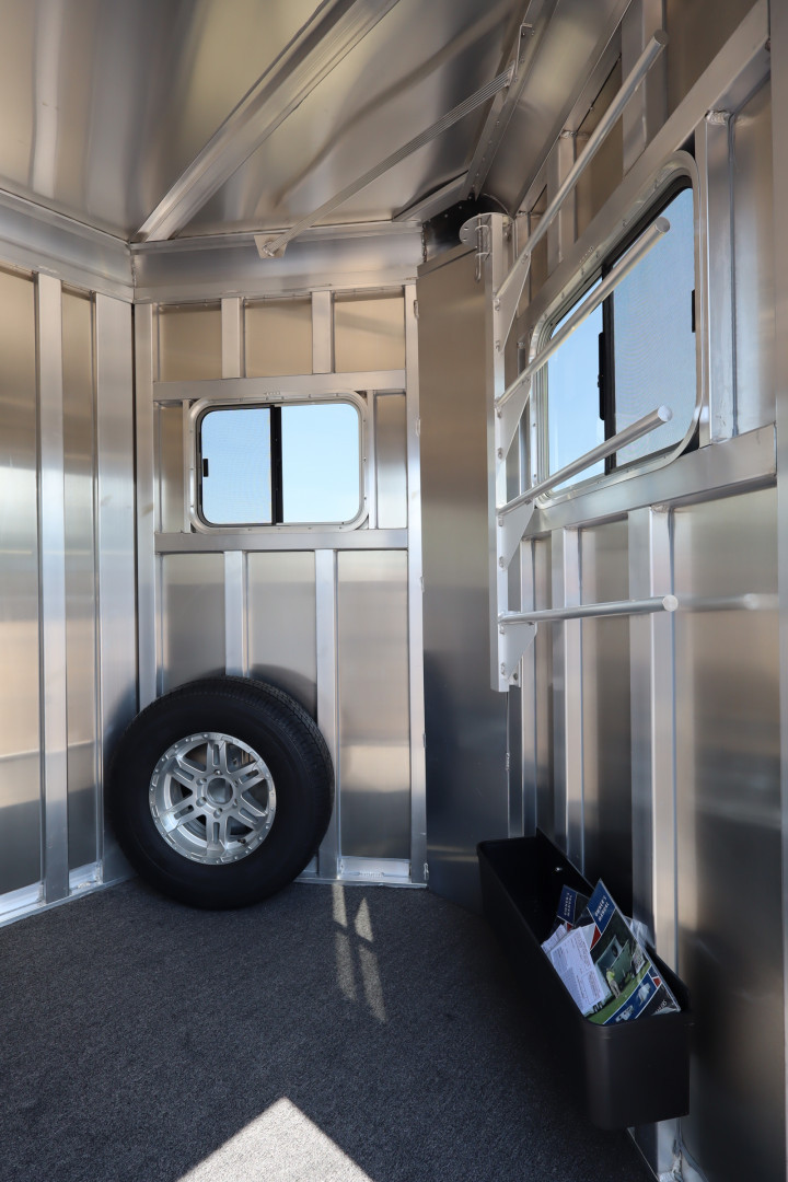 New 2025 Featherlite Trailers 2 Horse BP Trailer