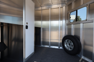 New 2025 Featherlite Trailers 2 Horse BP Trailer