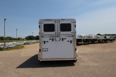 New 2025 Featherlite Trailers 2 Horse BP Trailer