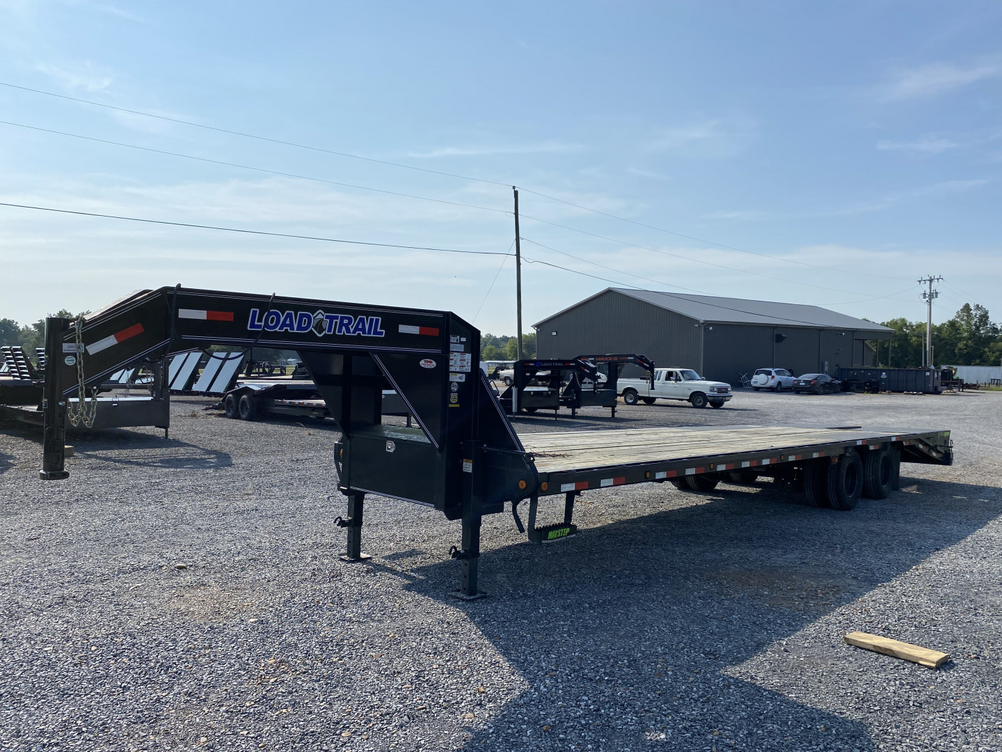 Used 2023 Load Trail 102"x32' 22k Gooseneck Flatbed Trailer