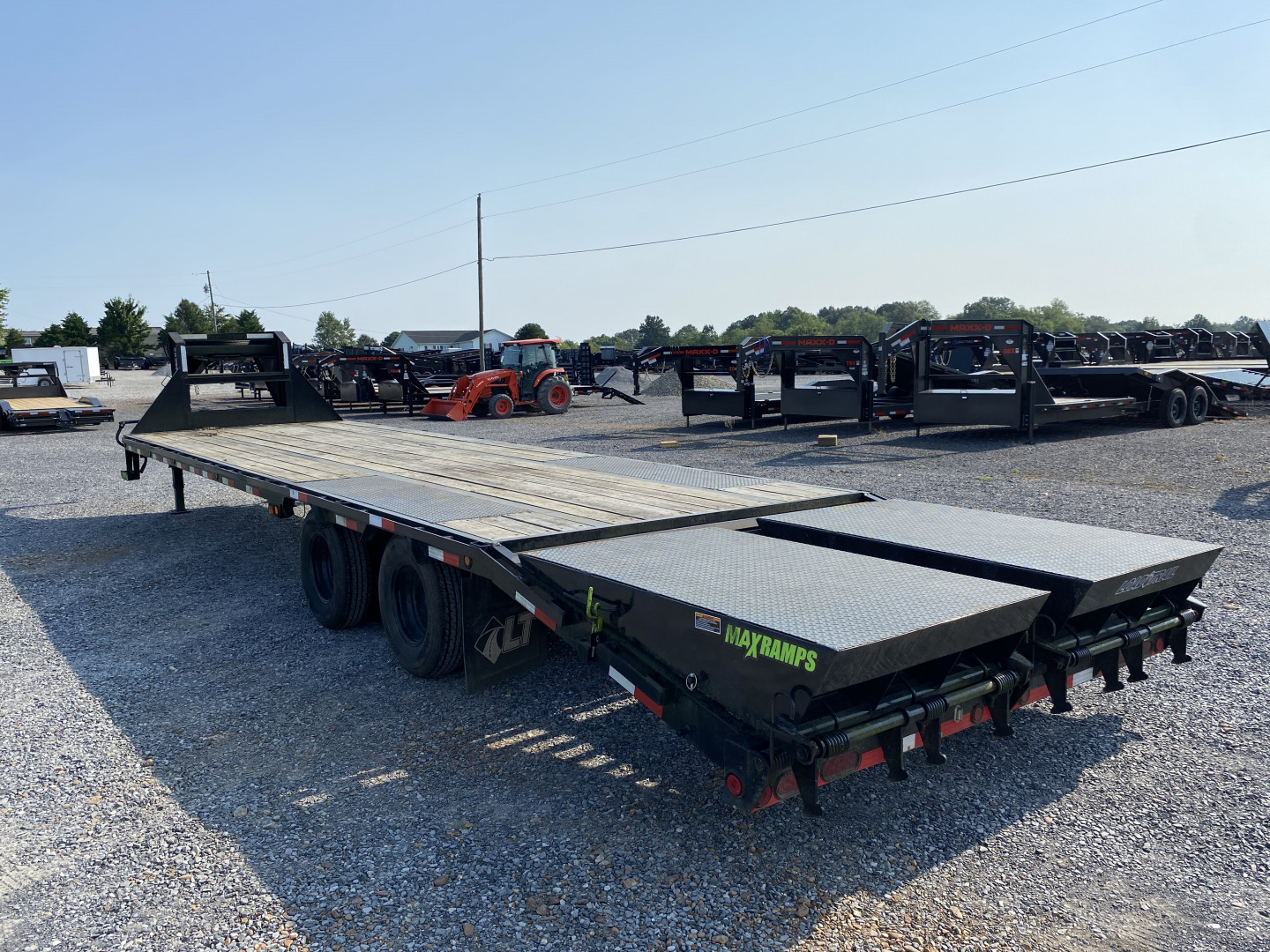 Used 2023 Load Trail 102"x32' 22k Gooseneck Flatbed Trailer