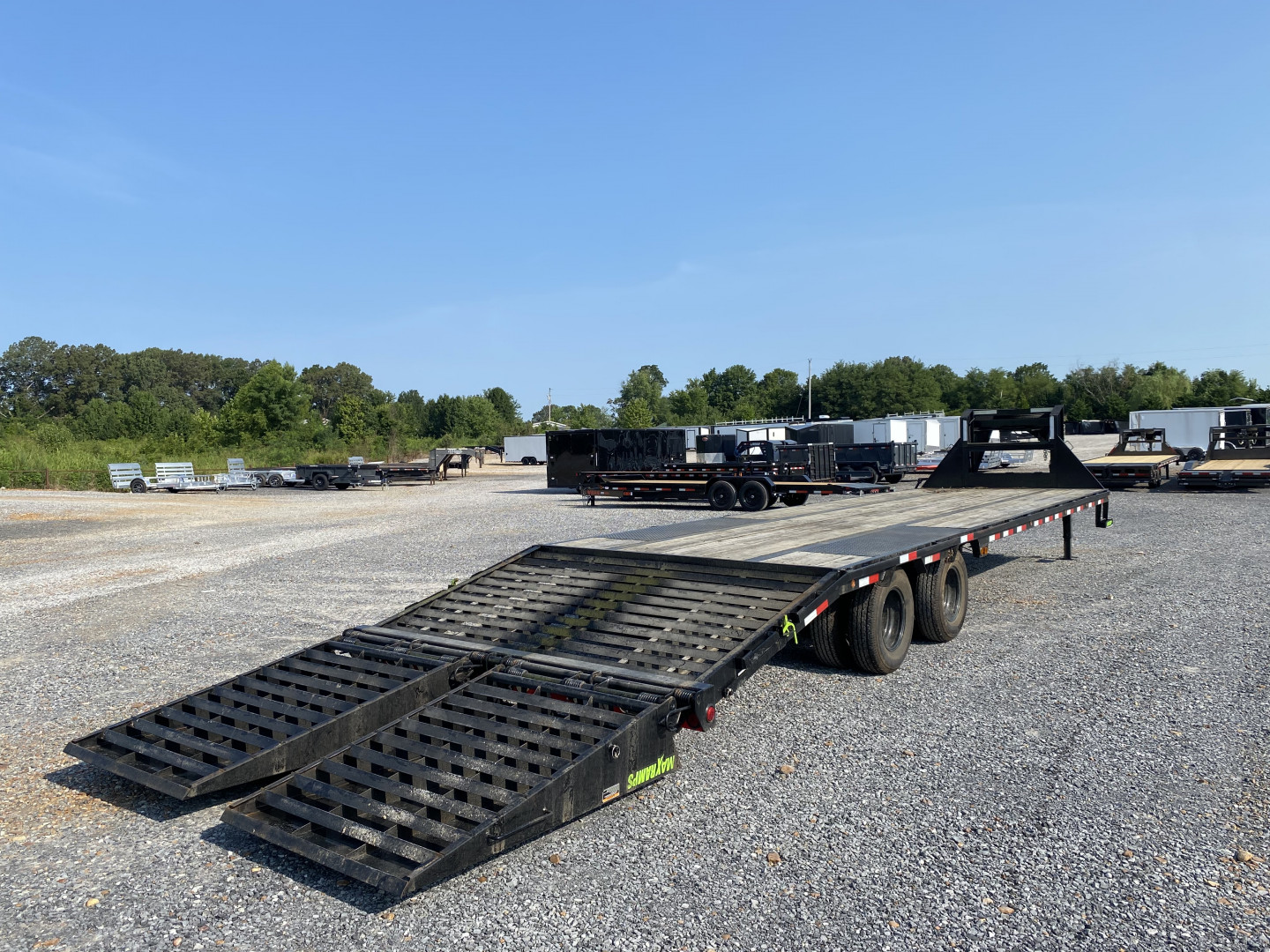 Used 2023 Load Trail 102"x32' 22k Gooseneck Flatbed Trailer