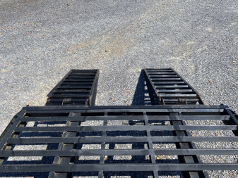 Used 2011 Barlow 102"x25' 20k Flatbed Trailer