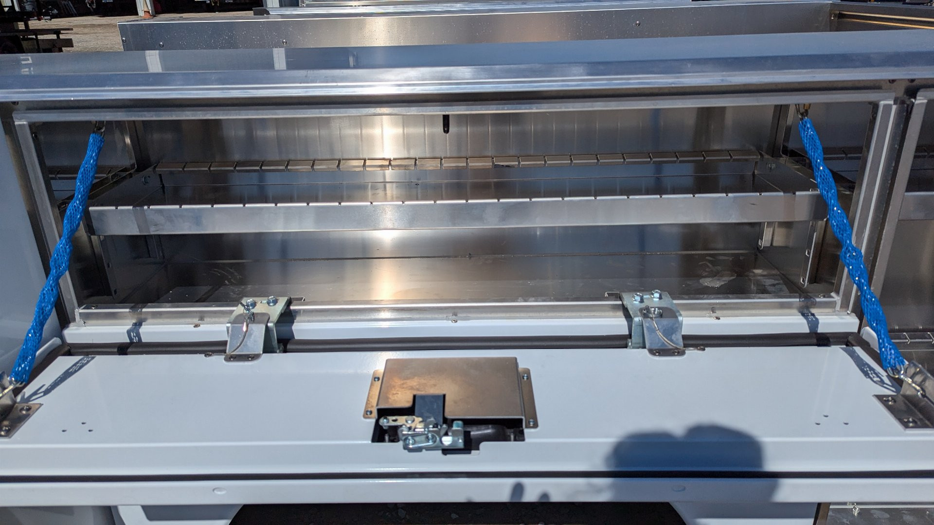 New 2025 EBY "RENEGADE" 8.5' x 80" x 44" Single Rear Wheel Aluminum Utility/Service Body w/ E-LOCKS!!!