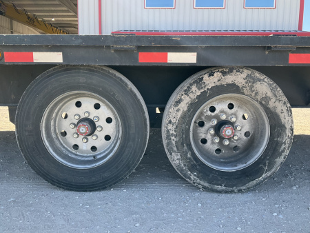 Used Papan 102"x40' GN Flatbed