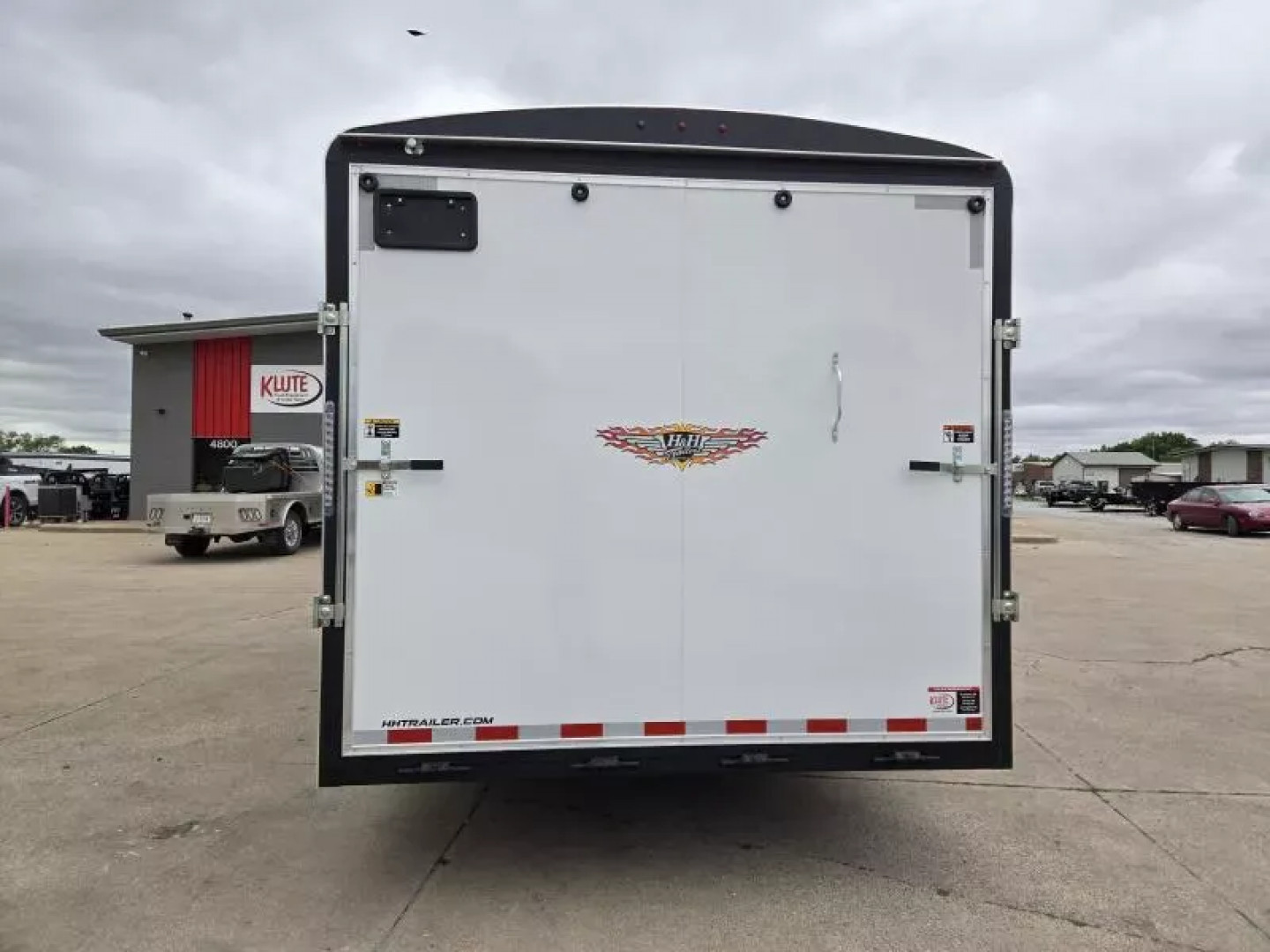 New 2026 H&H Trailers 8.5x22 HH Series Round Top V-Nose Enclosed Car Hauler Trailer 14K Cargo / Enclosed Trailer