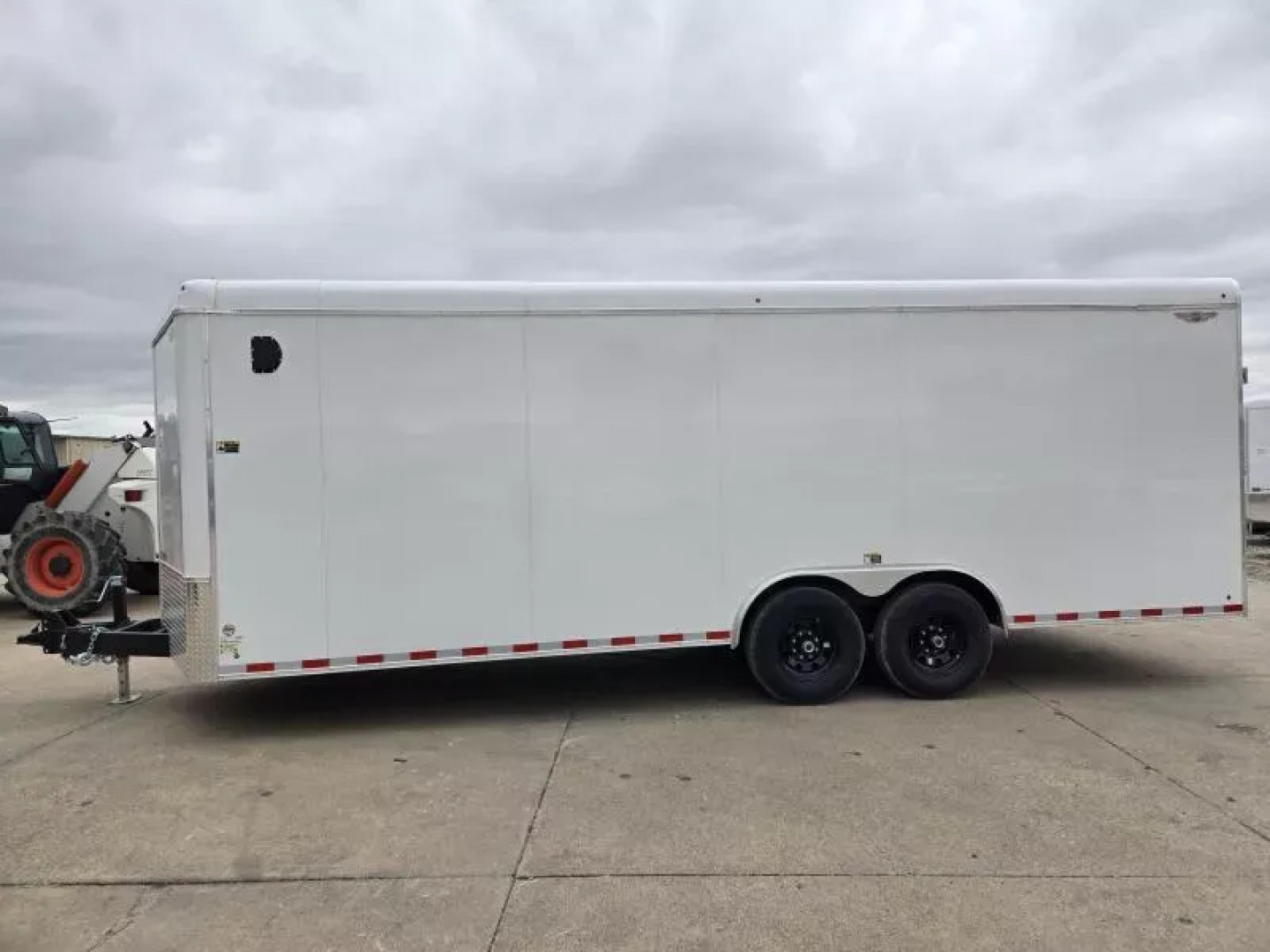 New 2026 H&H Trailers 8.5x22 HH Series Round Top V-Nose Enclosed Car Hauler Trailer 14K Cargo / Enclosed Trailer