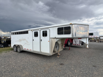 Used 2007 Logan Coach PREMIER 4H GN Horse Trailer