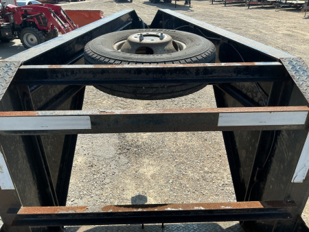 Used PJ Trailers 102"x40' Low Pro Flatdeck w/ Duals- LD