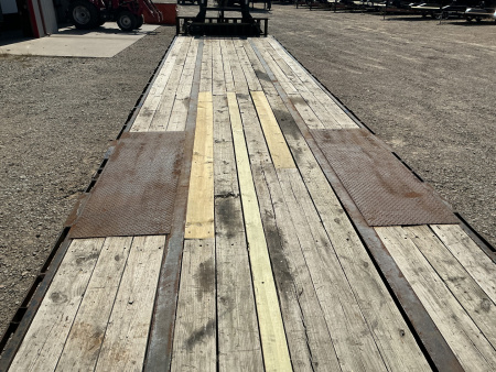 Used PJ Trailers 102"x40' Low Pro Flatdeck w/ Duals- LD