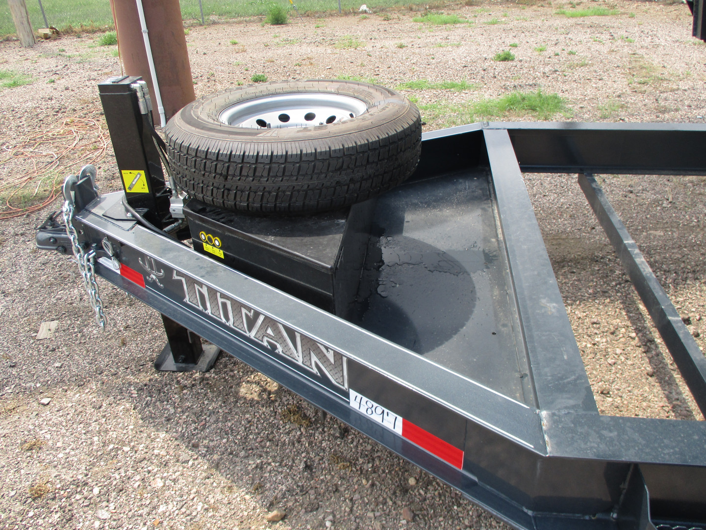 New 2025 Titan Trailer Dump Trailer 82 X 14