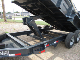 New 2025 Titan Trailer Dump Trailer 82 X 14