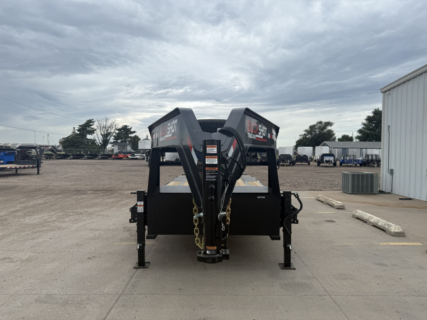New 2026 Buckshot 102"x25' Gooseneck Deckover Trailer