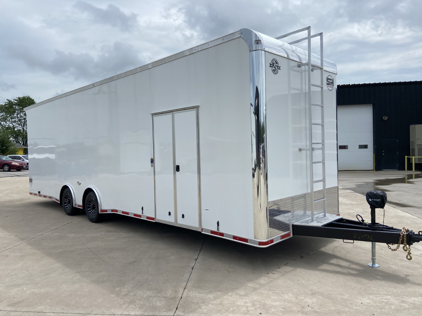 New United Trailers 32' Super Hauler
