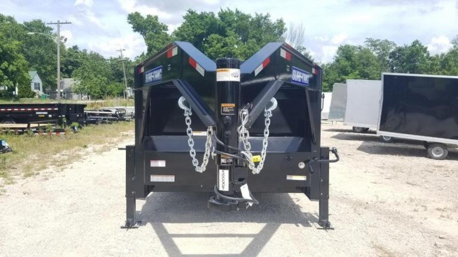 New 2025 Sure-Trac 82x14 Gooseneck Telescopic Dump Trailer 14k