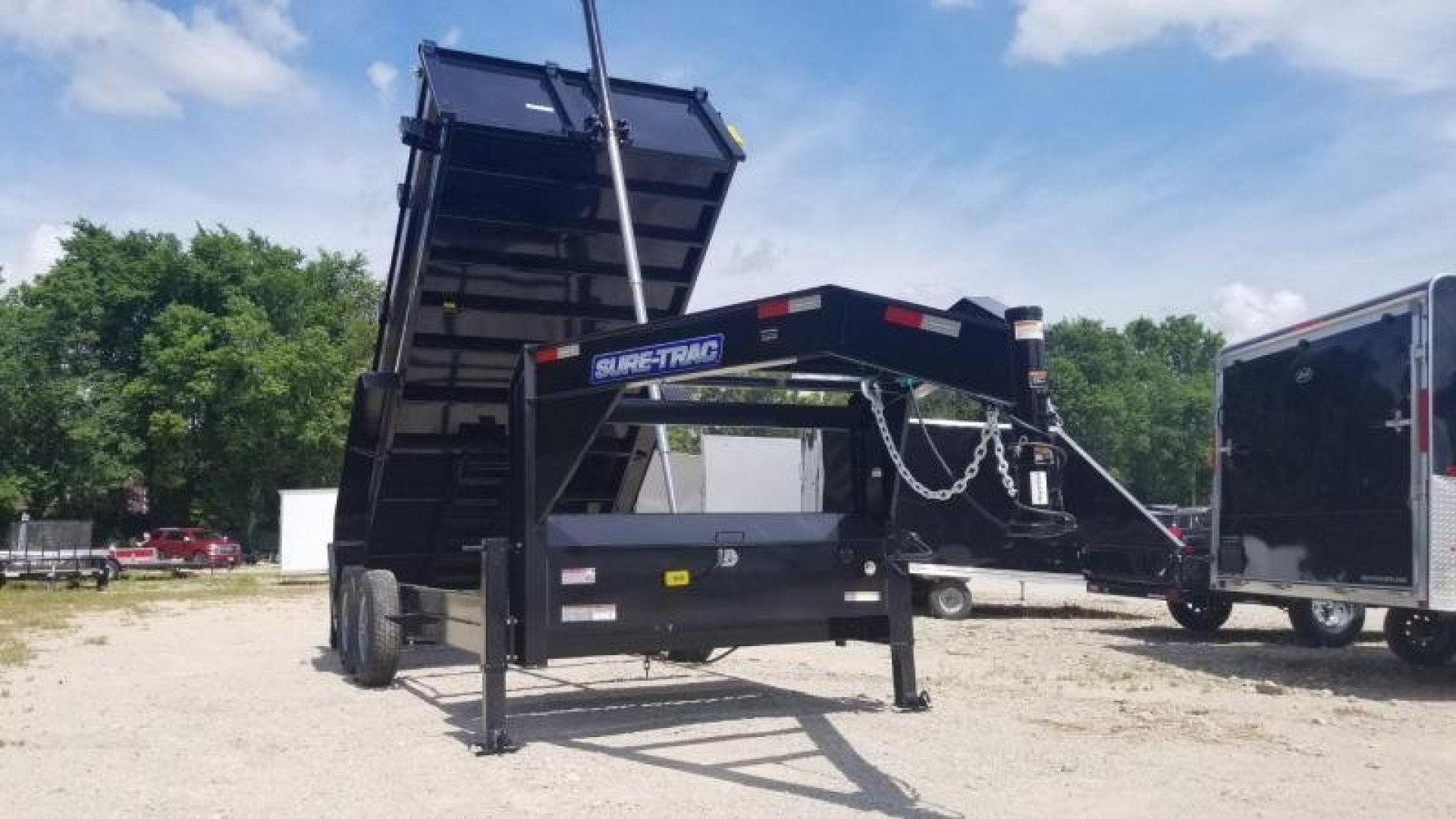 New 2025 Sure-Trac 82x14 Gooseneck Telescopic Dump Trailer 14k