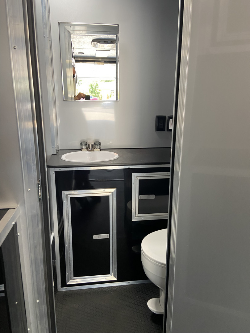 New Vintage 53' Bathroom Package