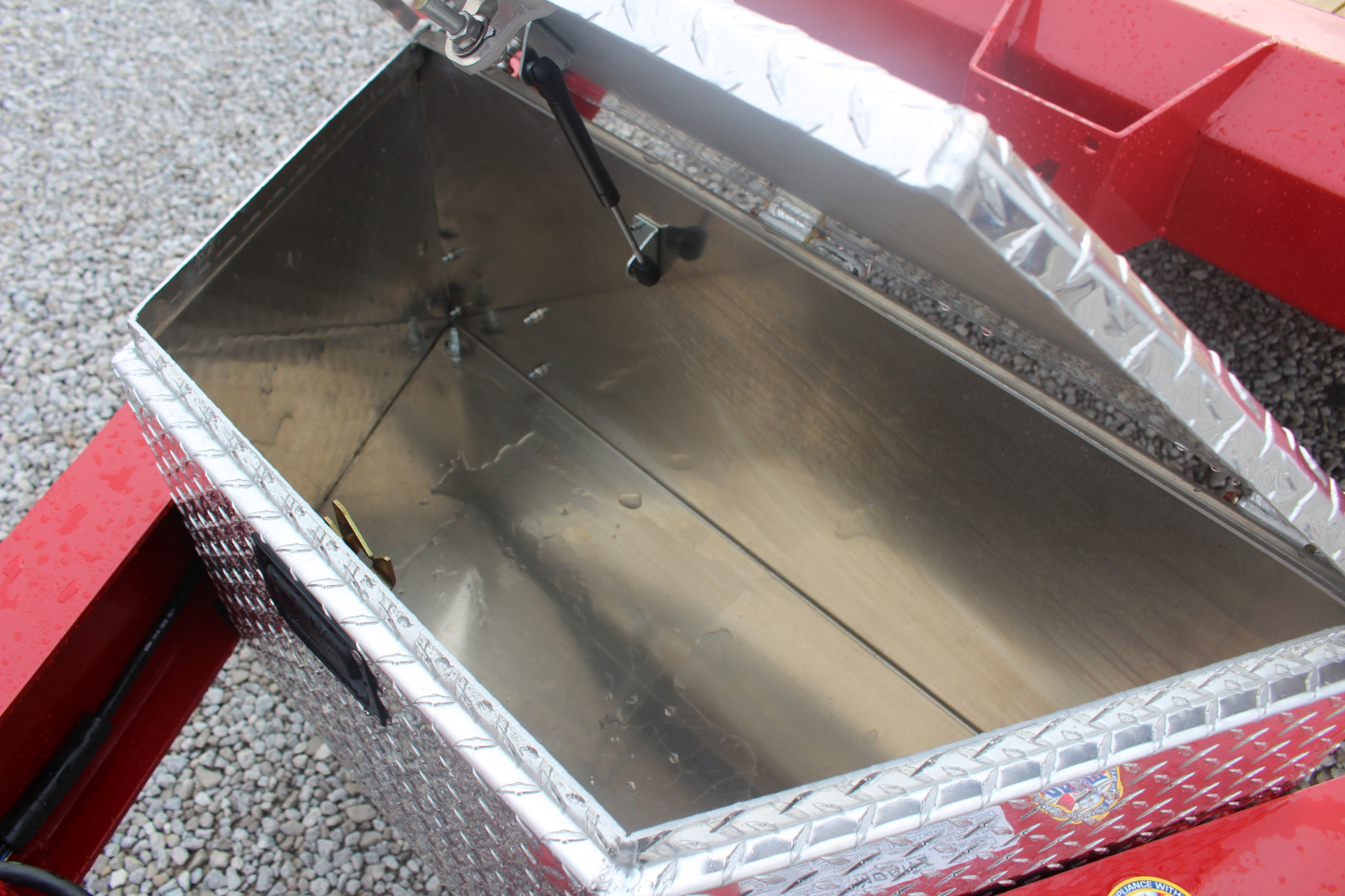 New 2025 Moritz ELBH 7' x 20' Low Pro - Aluminum Ramps - Equipment Trailer - 16000# GVW