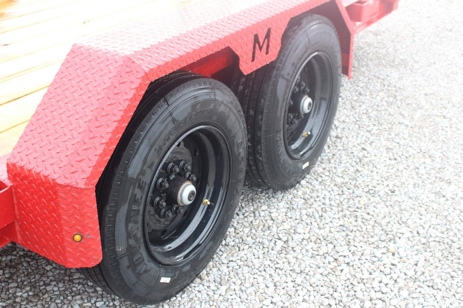 New 2025 Moritz ELBH 7' x 20' Low Pro - Aluminum Ramps - Equipment Trailer - 16000# GVW