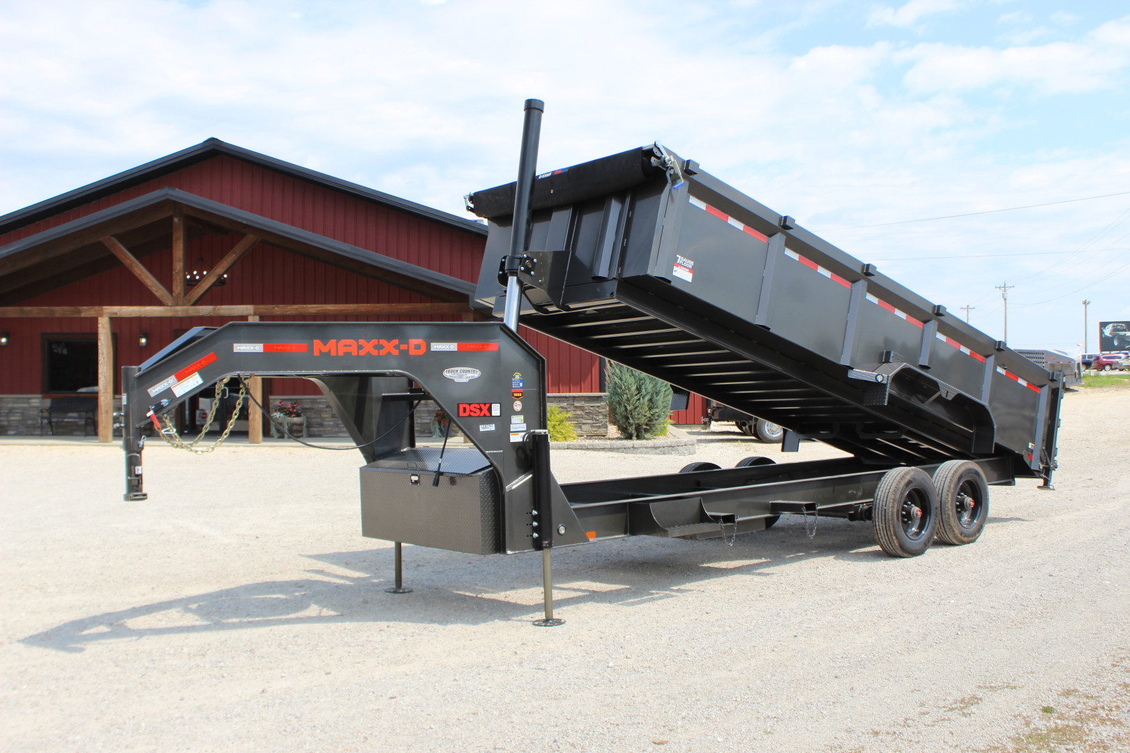 New 2026 MAXX-D DSX 20' Gooseneck Dump Trailer