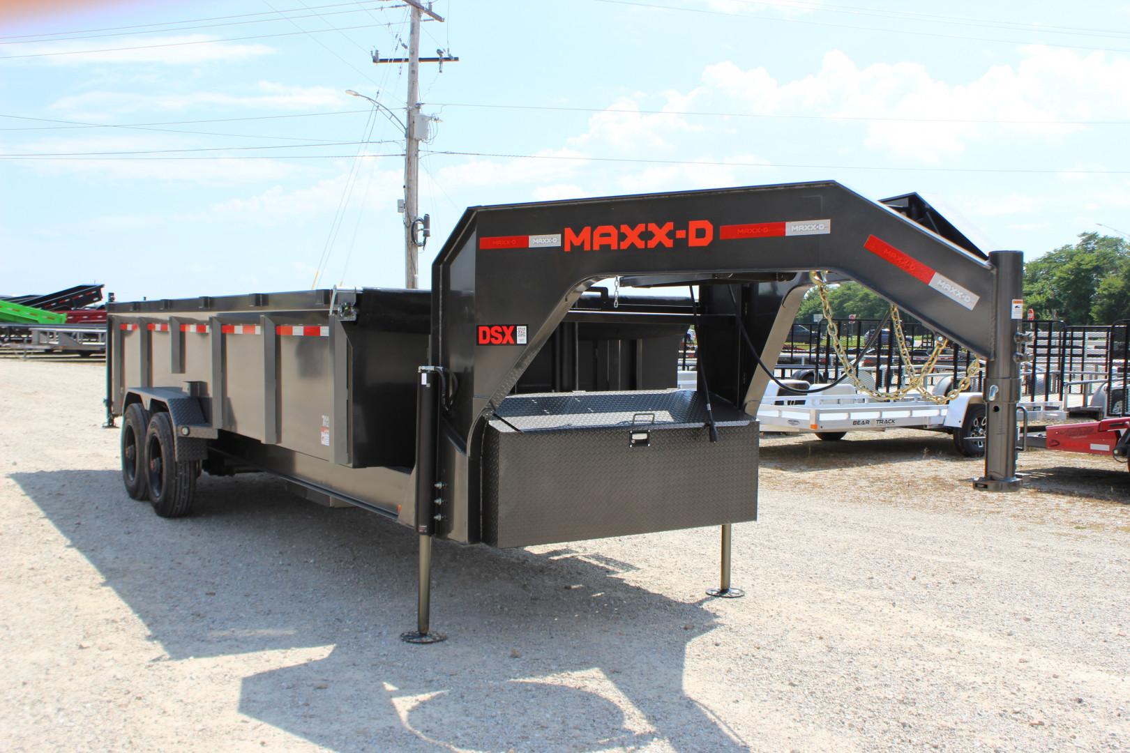 New 2026 MAXX-D DSX 20' Gooseneck Dump Trailer