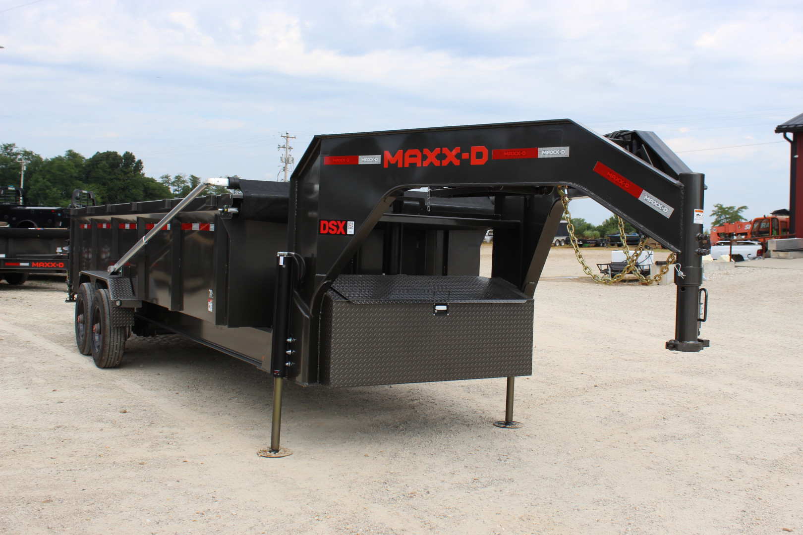 New 2026 MAXX-D DSX 20' Gooseneck Dump Trailer