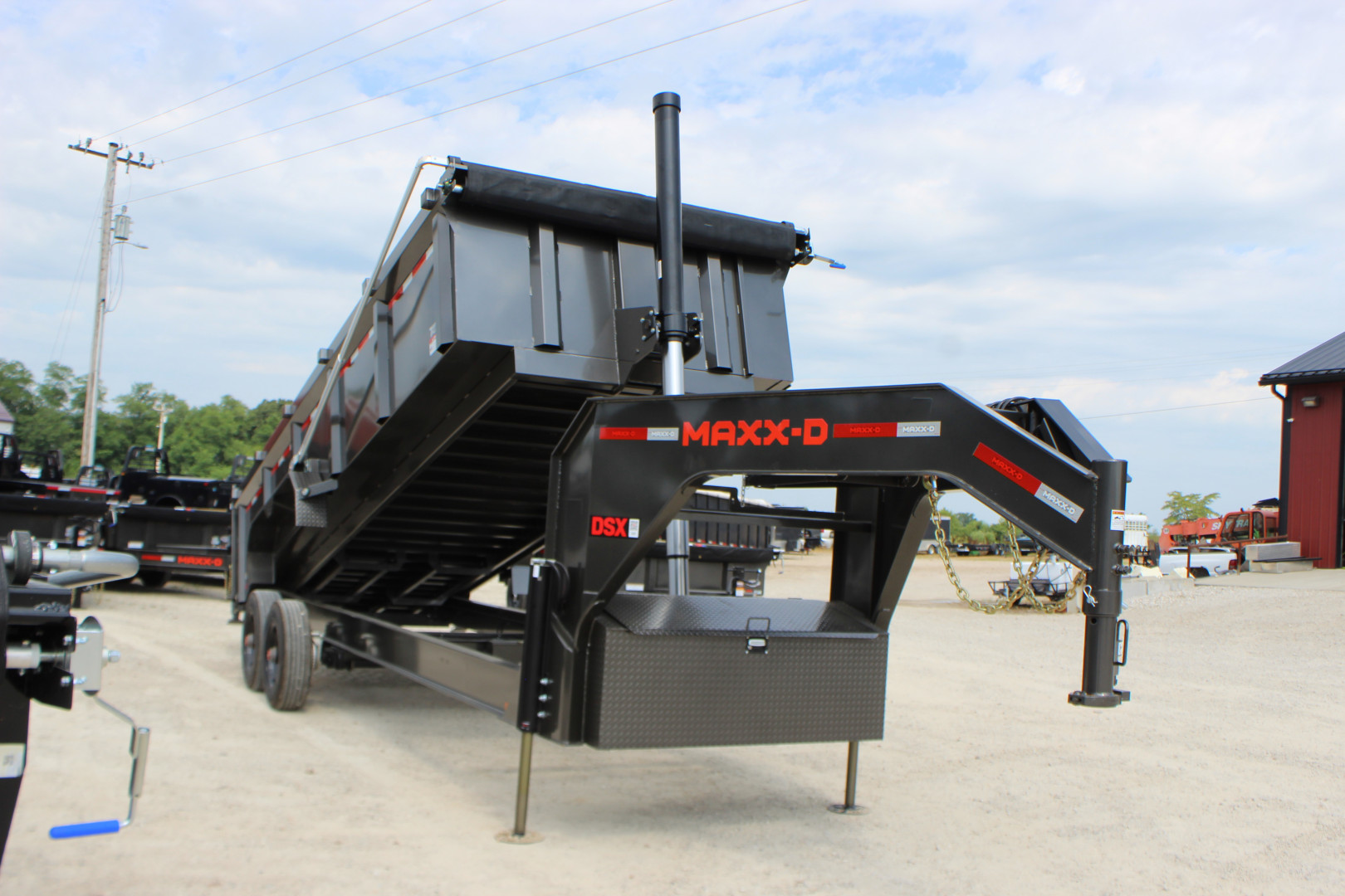 New 2026 MAXX-D DSX 20' Gooseneck Dump Trailer
