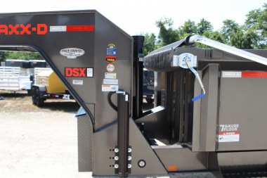 New 2026 MAXX-D DSX 16' Gooseneck Dump Trailer