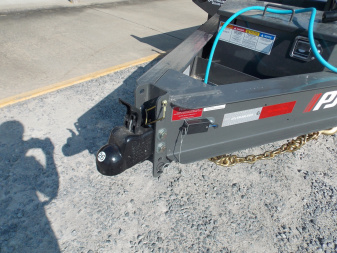 New 2026 PJ Trailers F8J2282BSY6-JA5-MSBS-SP18-WN01 16K Deckover Trailer