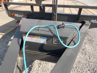 New 2026 PJ Trailers F8J2282BSY6-JA5-MSBS-SP18-WN01 16K Deckover Trailer