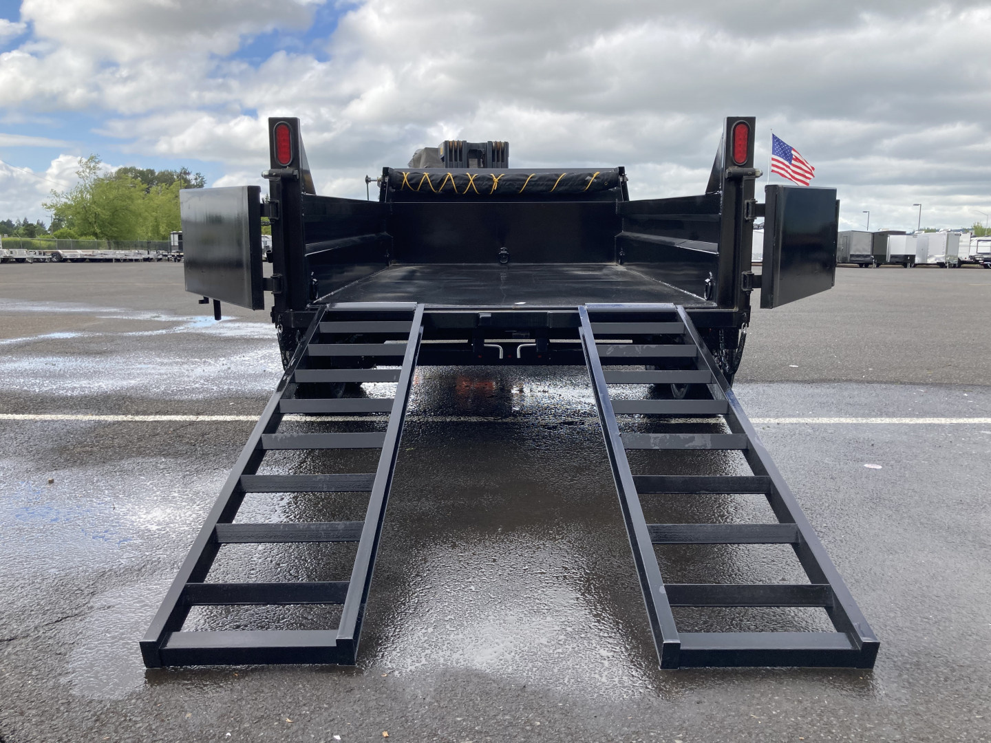 New 2025 Sure-Trac 6x12 Low pro dump 10K GVWR