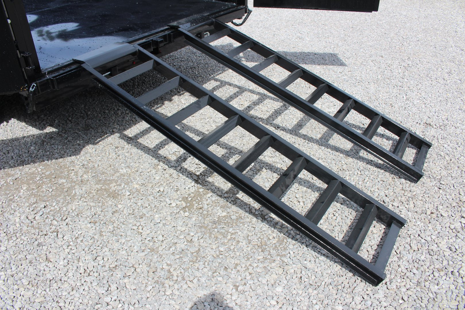 New 2025 Sure-Trac 7' x 16' HD Low Profile Telescopic Lift Hydraulic Dump Trailer - 14000# GVW