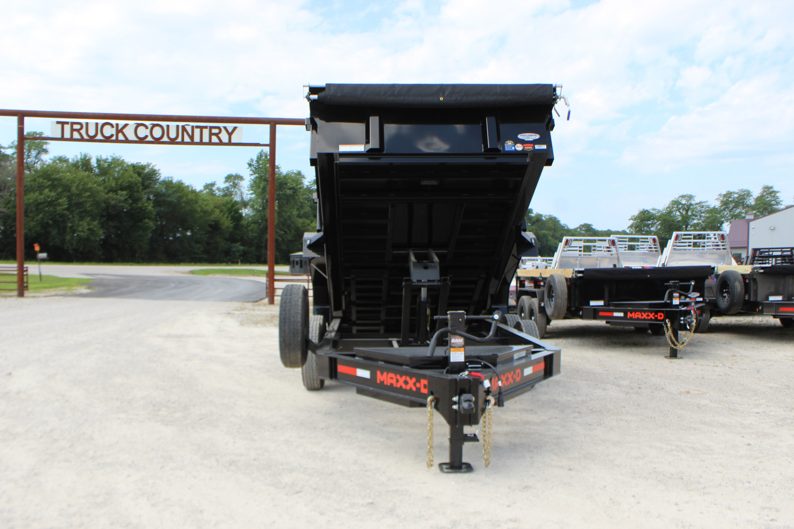 New 2026 MAXX-D DKX 14' dump Dump Trailer