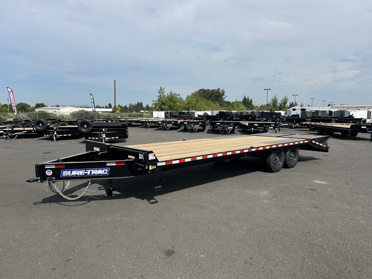 New 2025 Sure-Trac 8.5x25 Low Pro Deckover MEGA RAMP 15K GVWR