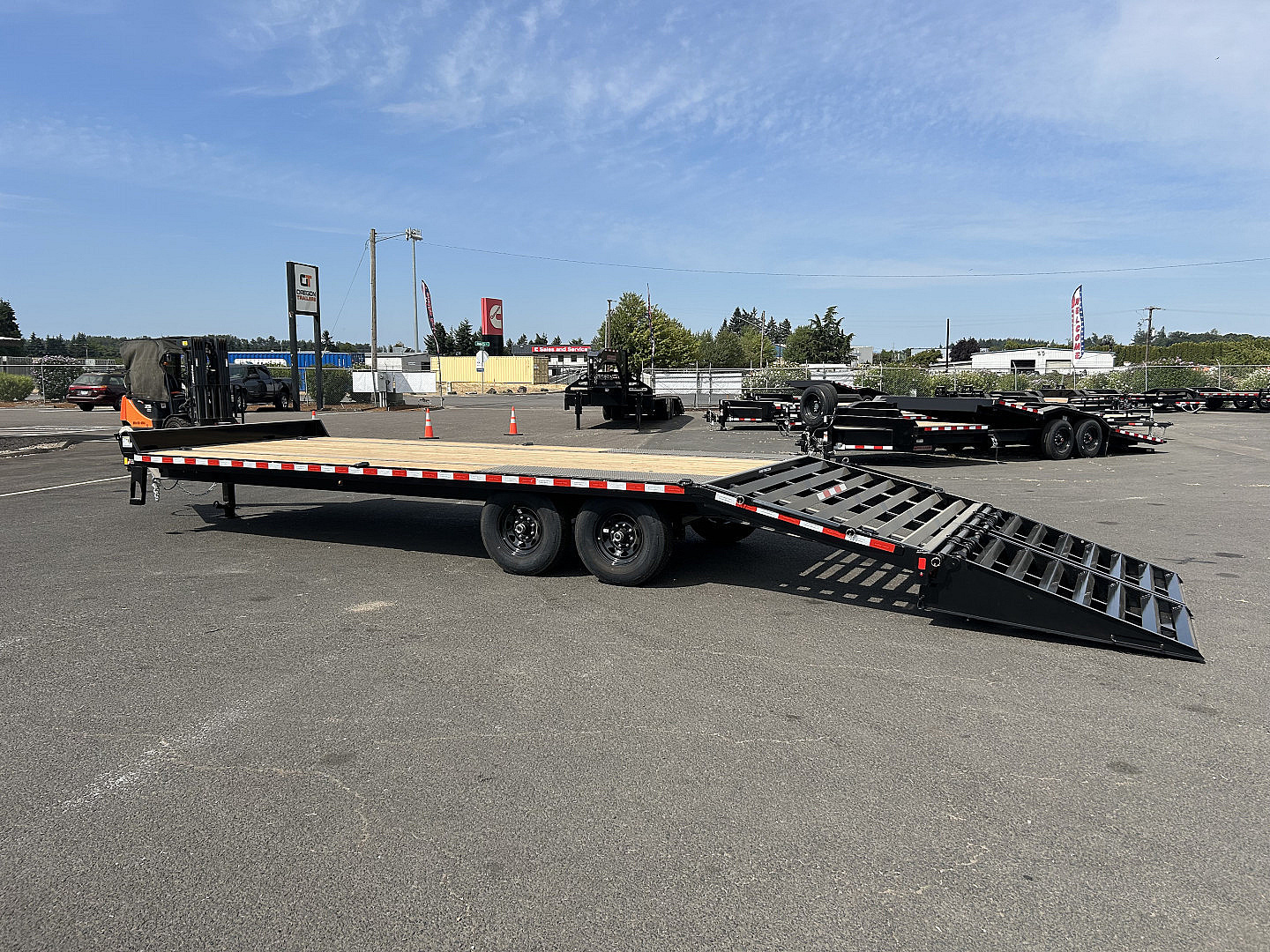 New 2025 Sure-Trac 8.5x25 Low Pro Deckover MEGA RAMPS 15K GVWR