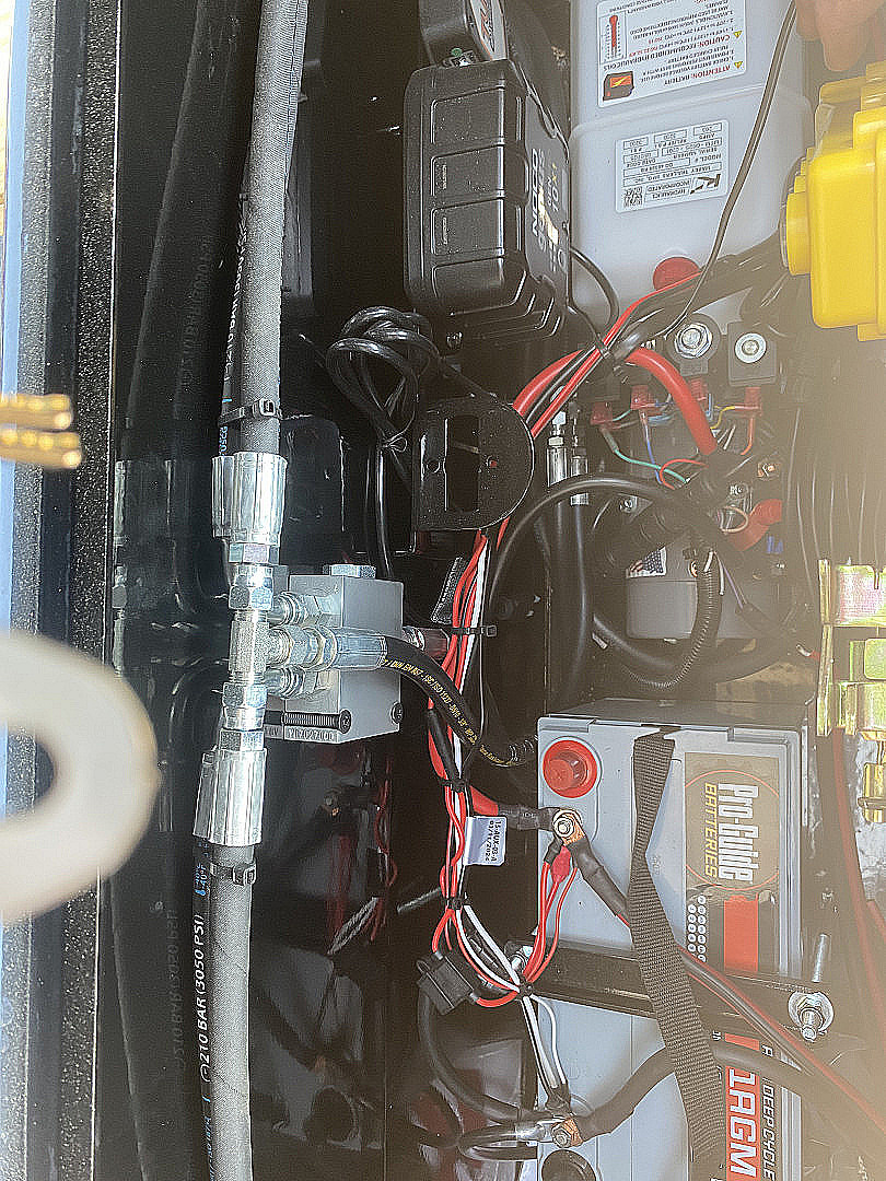 New 2026 MAXXD Gooseneck Trailer | 102" x 40' | 30K GVWR