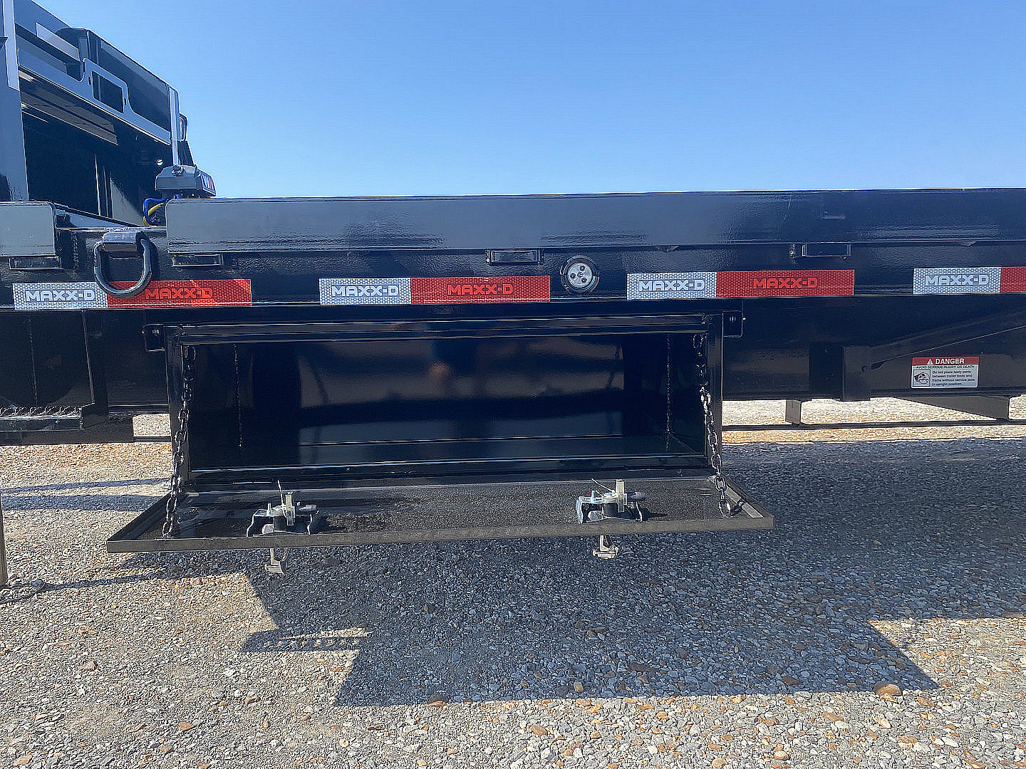 New 2026 MAXXD Gooseneck Trailer | 102" x 40' | 30K GVWR
