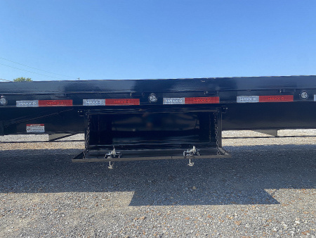 New 2026 MAXXD Gooseneck Trailer | 102" x 40' | 30K GVWR