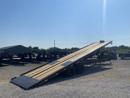 New 2026 MAXXD Gooseneck Trailer | 102" x 40' | 30K GVWR