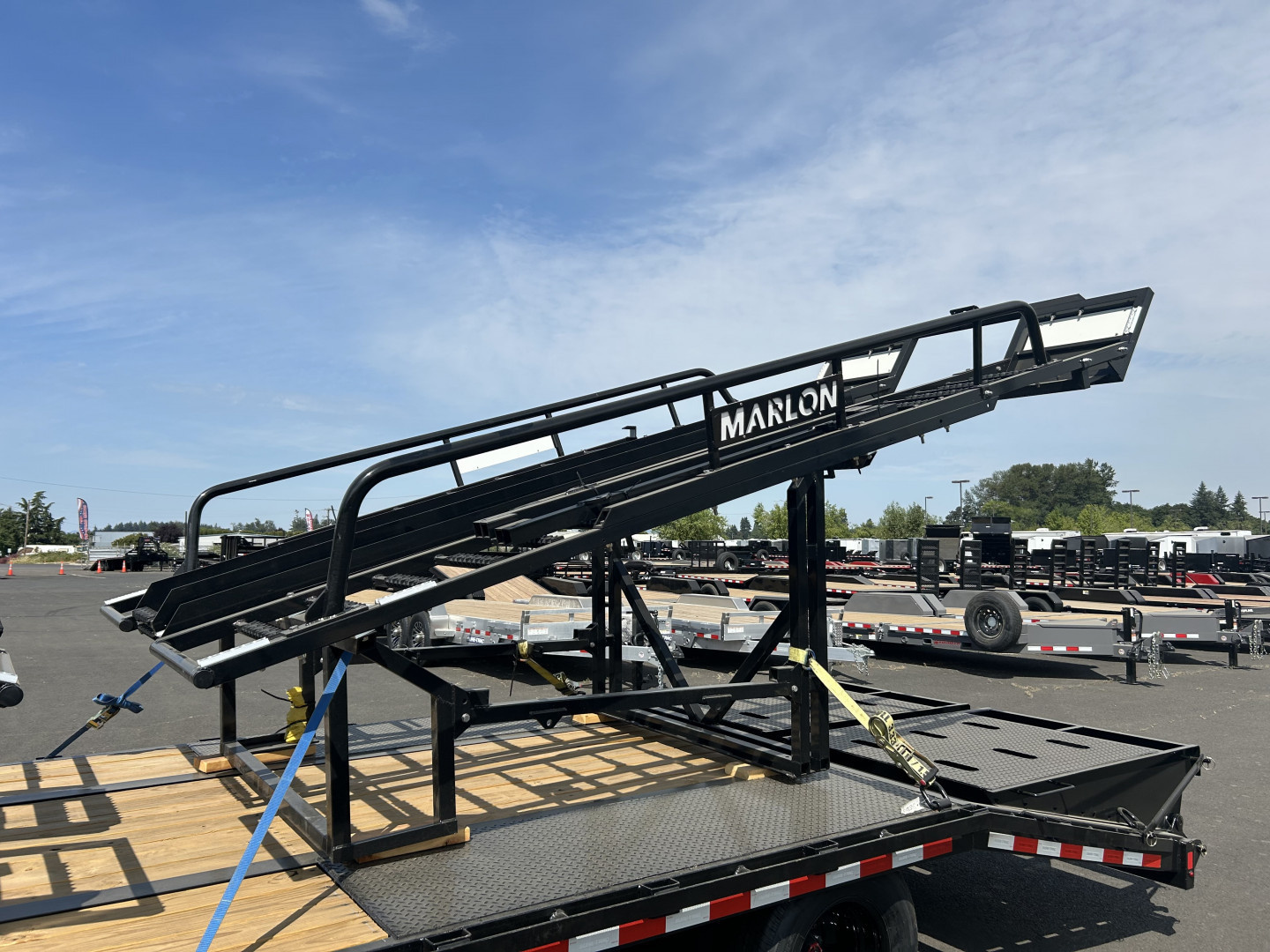 New 2025 Marlon SXS Truck Bed Carrier (4 Door)