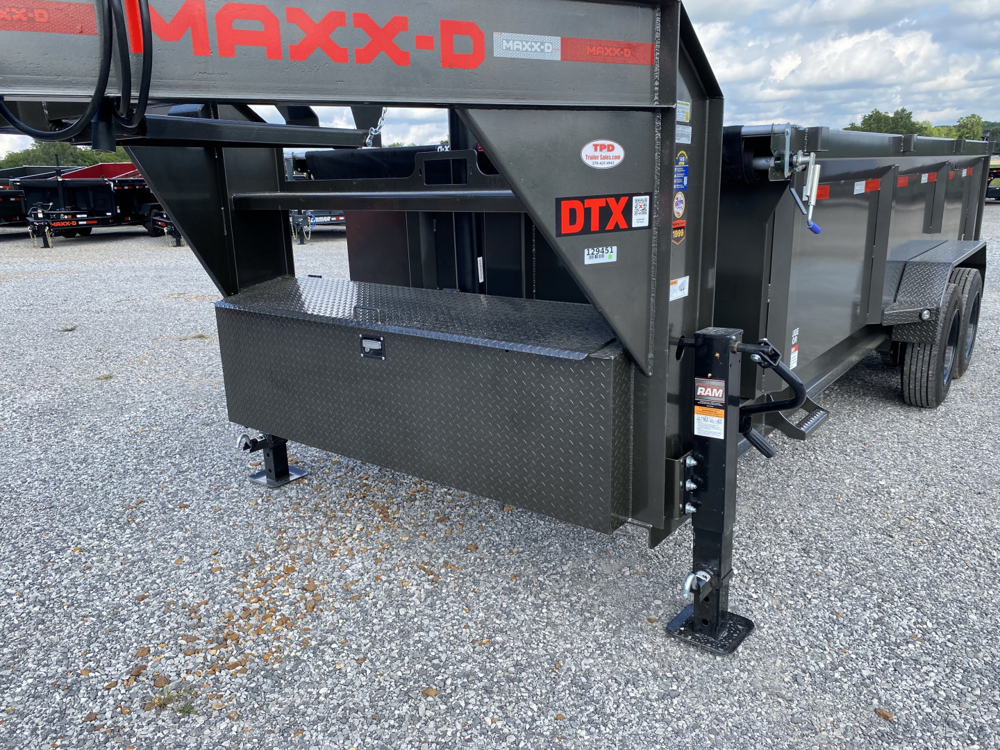 New 2026 MAXXD 83"X16' 18k Telescopic Gooseneck Dump Trailer