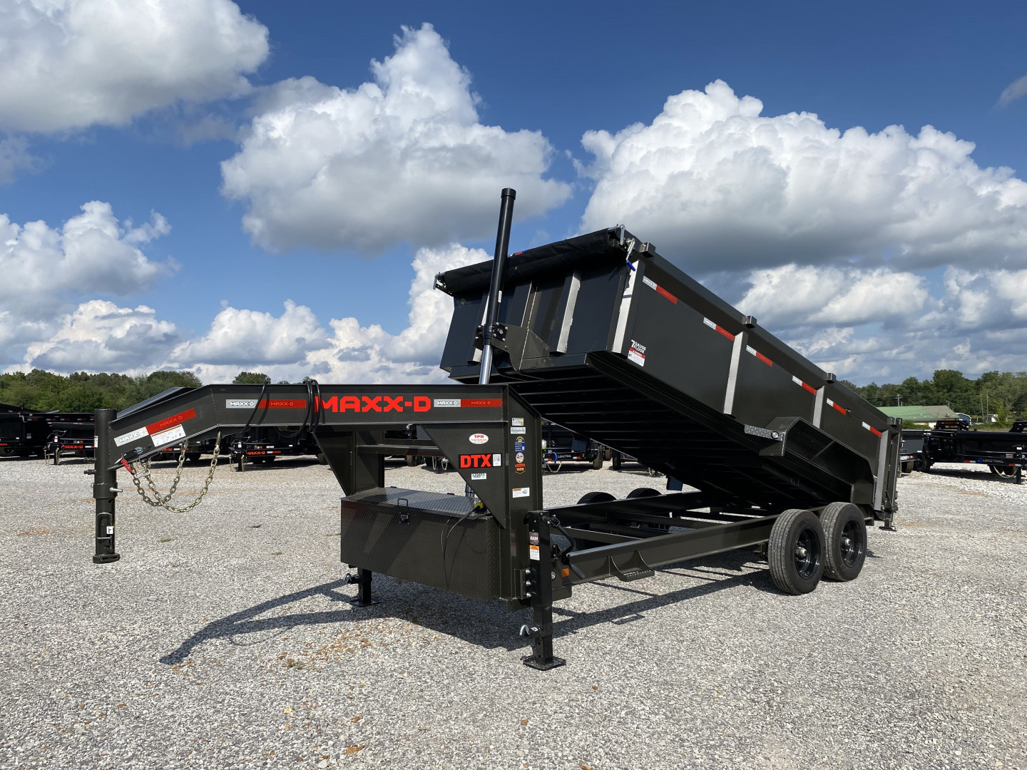 New 2026 MAXXD 83"X16' 18k Telescopic Gooseneck Dump Trailer