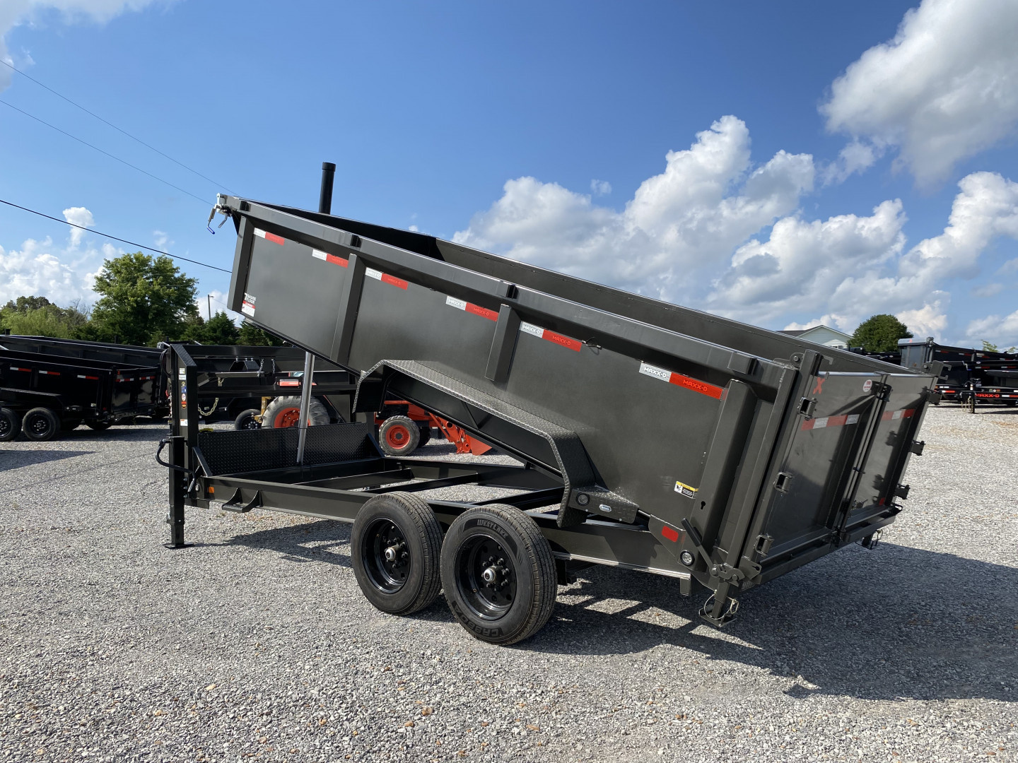 New 2026 MAXXD 83"X16' 18k Telescopic Gooseneck Dump Trailer