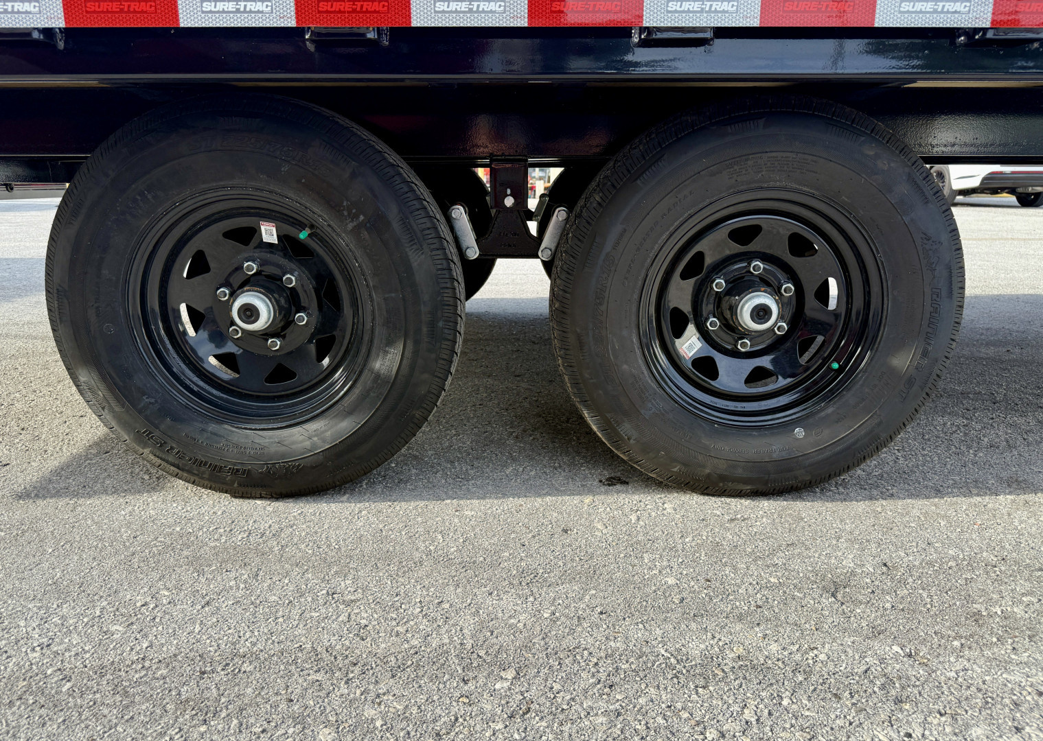 New 2025 Sure-Trac 8.5X16 LP Flat Deck Deckover Trailer