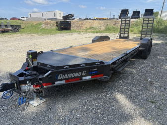 New 2026 Diamond C LPX208 Equipment Trailer PACESETTER EDITION 22’ EXTRA WIDE RAMPS