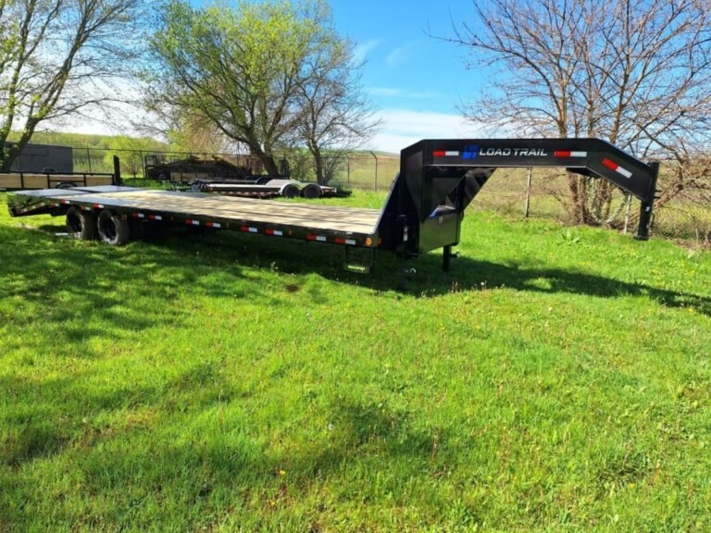 New 2025 Load Trail 102X32 Gooseneck W/ MAX RAMPS