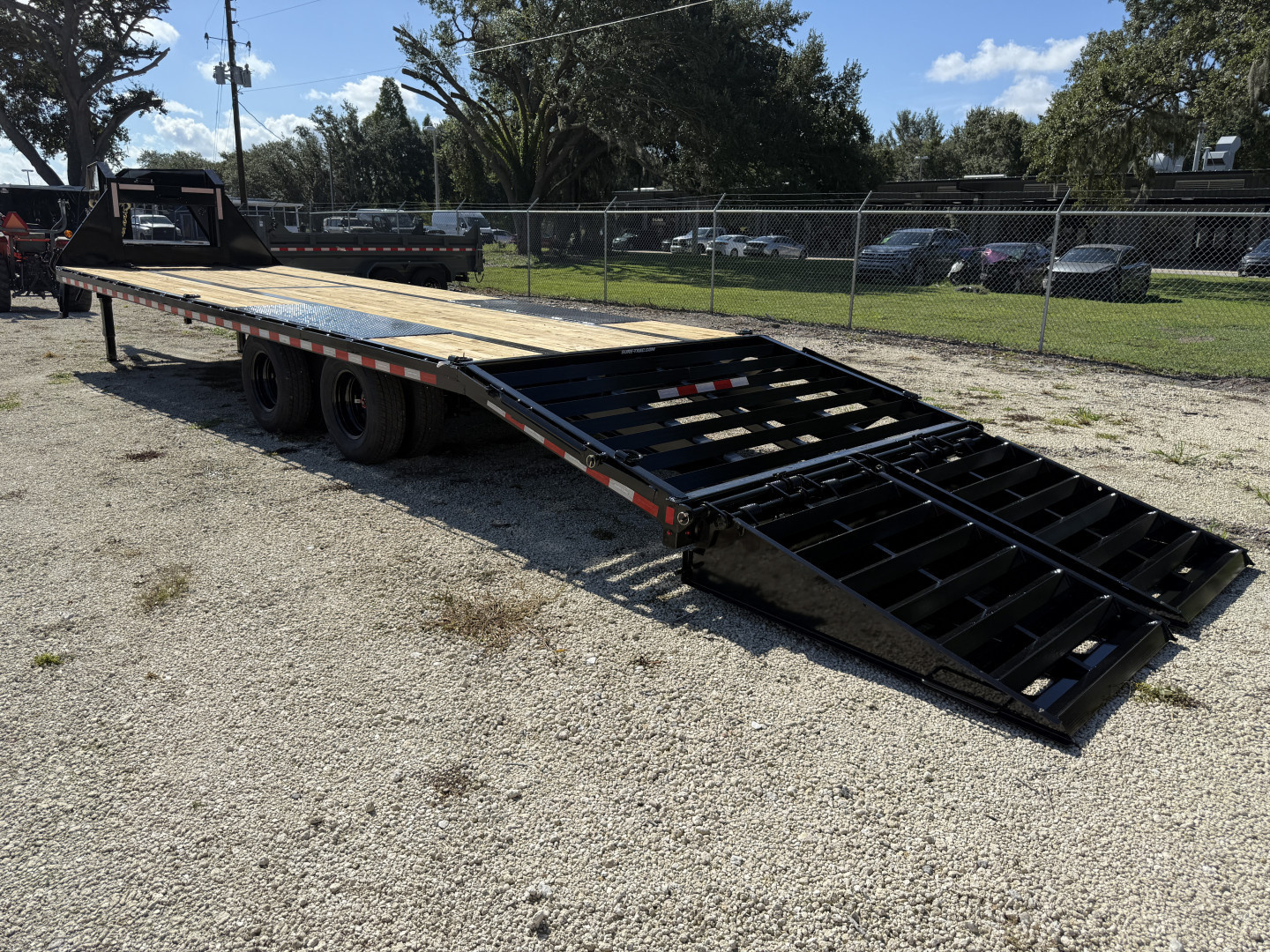 New 2026 Sure-Trac 8.5X25+5 HD LP Gooseneck Deckover Trailer