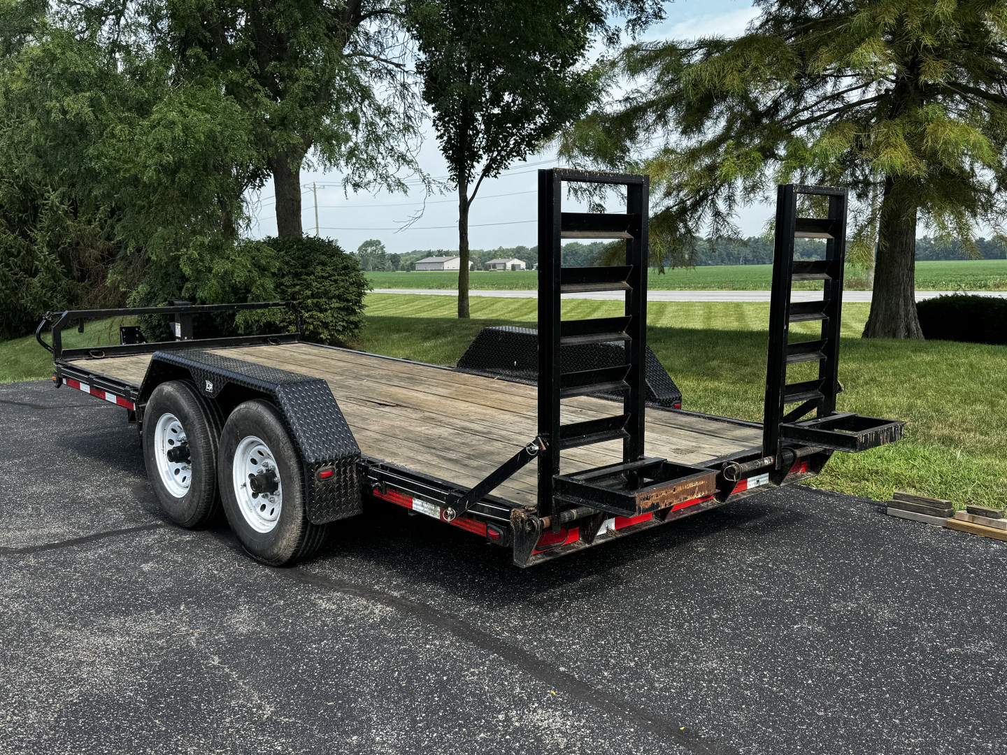 Used USED 2019 Black CornPro 81" x 16' HD Utility w/ Ladder. Ramps